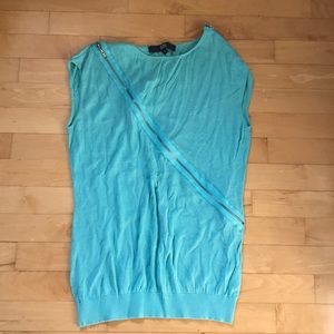 sleeveless sweater size small